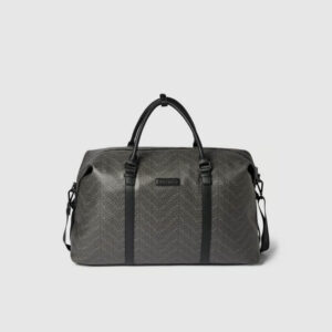 Duffle Bag mit Allover-Label-Muster Modell